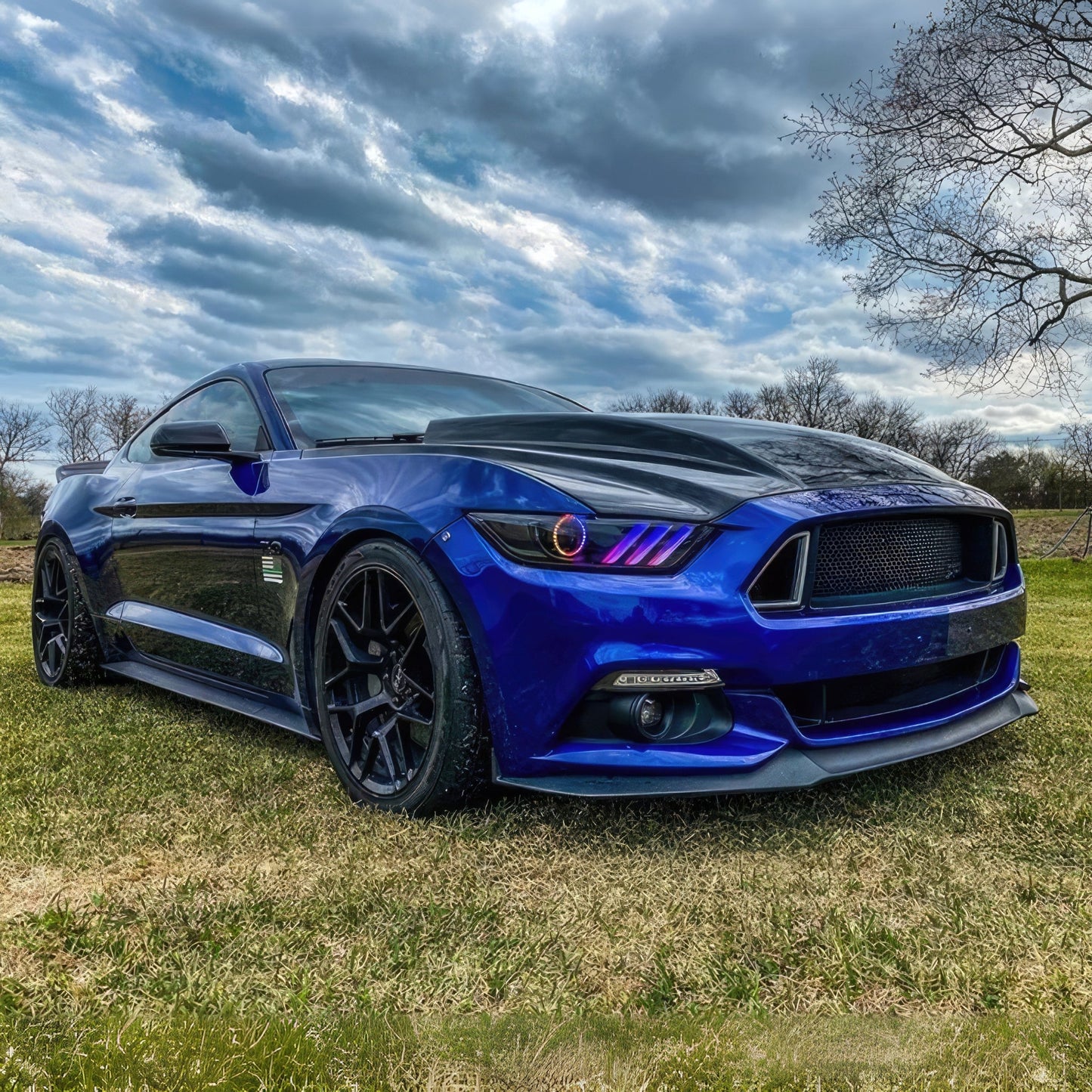 Ford Mustang: Multicolor Flow Series Headlights (2015-2017) - image 2