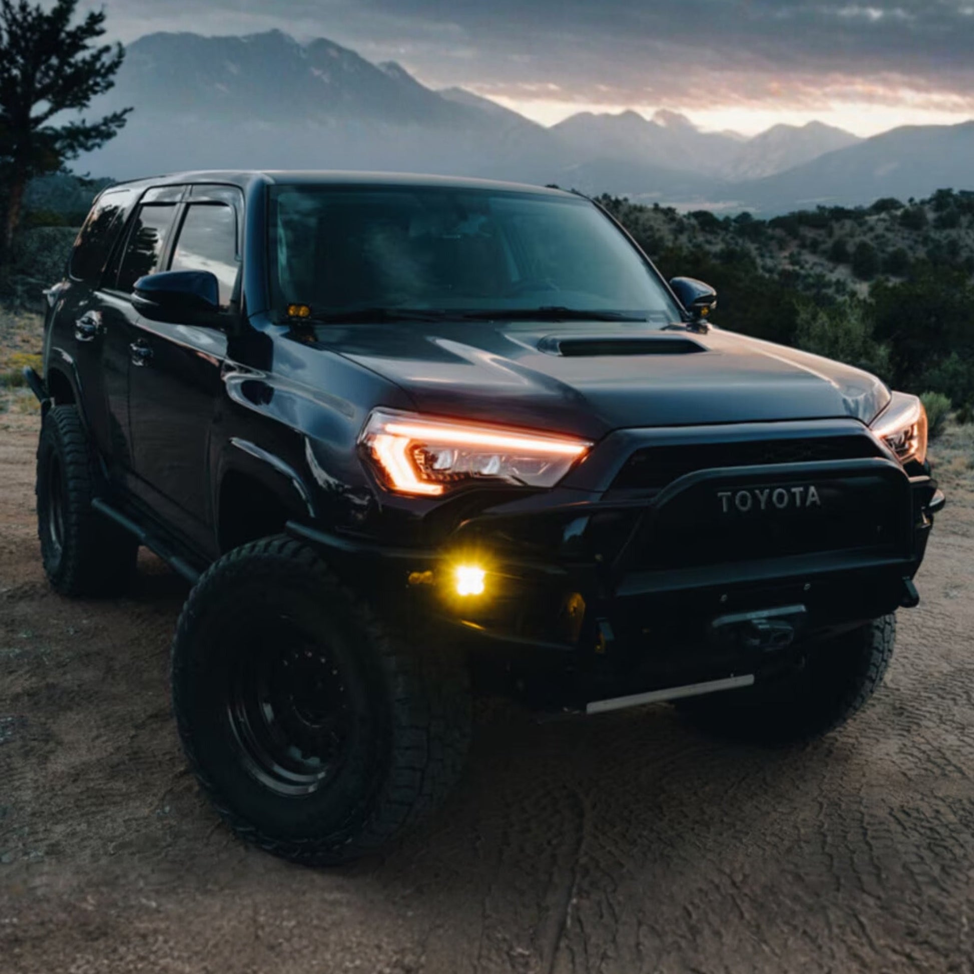 Toyota 4RUNNER: LED HEADLIGHTS (2014 - 2024) - image 13