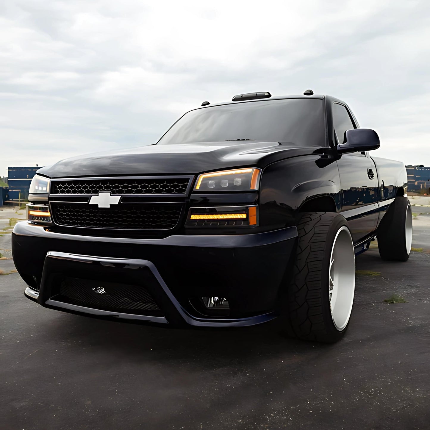 Chevrolet Avalanche (2002-2006) Headlights - image 8