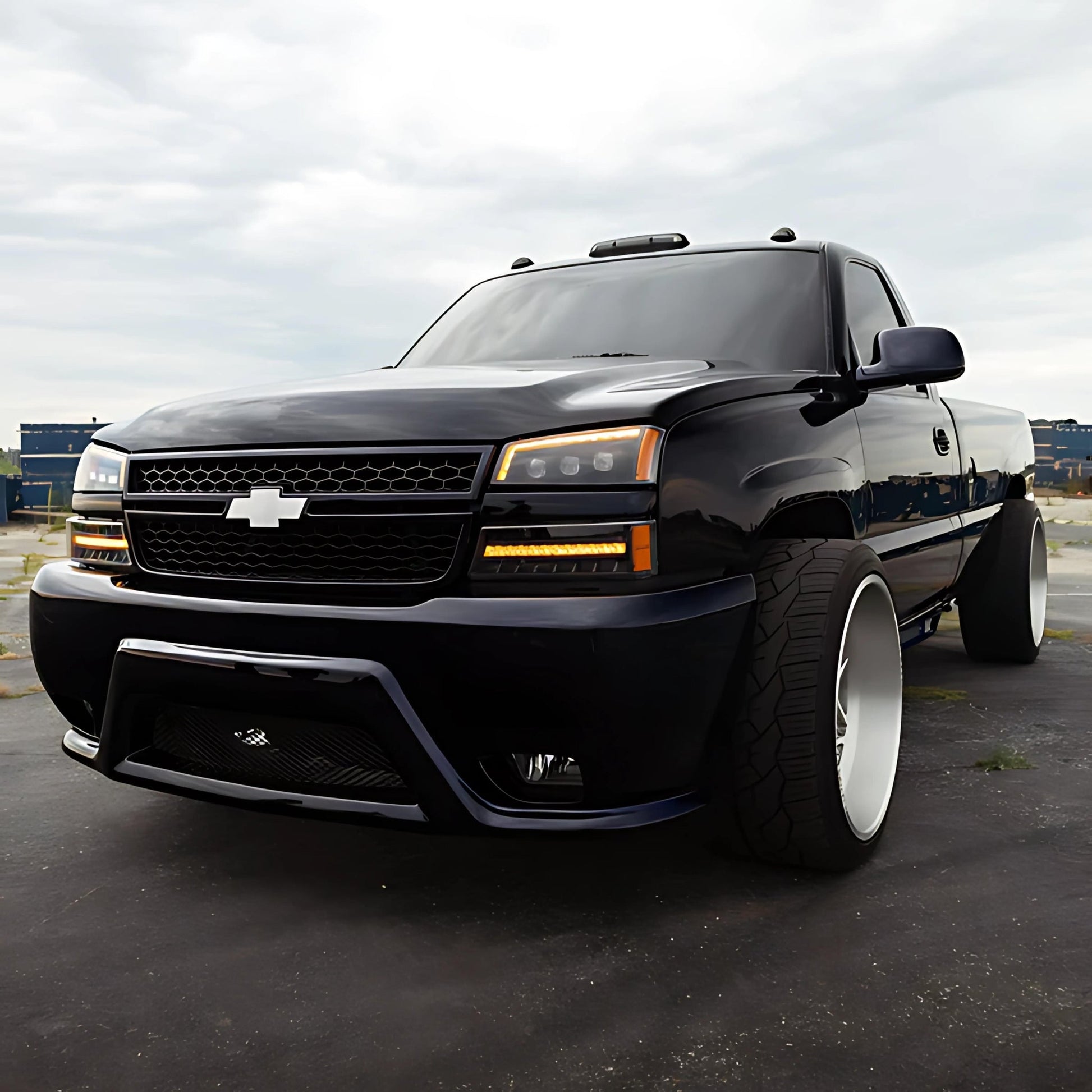Chevrolet Avalanche (2002-2006) Headlights - image 8