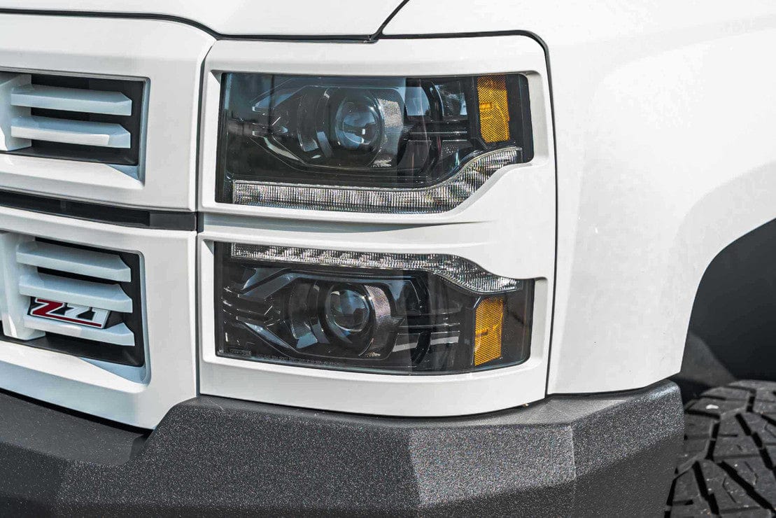 Chevrolet Silverado 1500: Headlights (2014 - 2015) - image 8