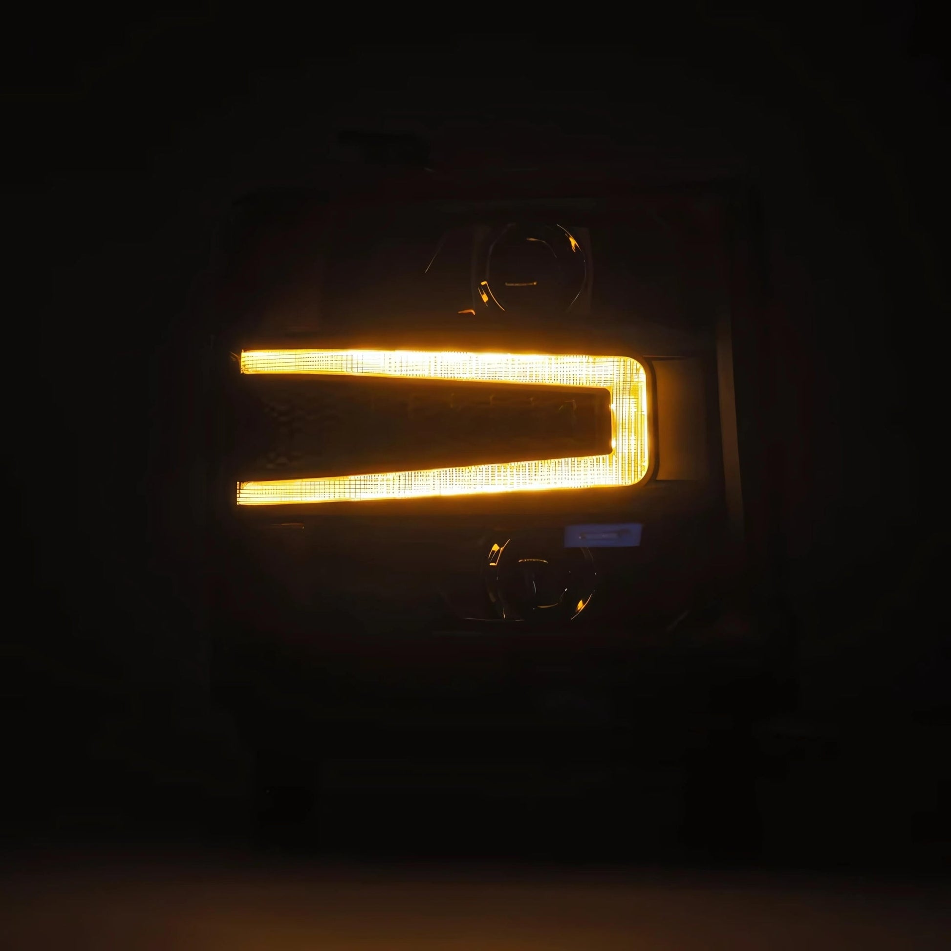 Chevrolet Silverado (2016-2018) Headlights - image 10