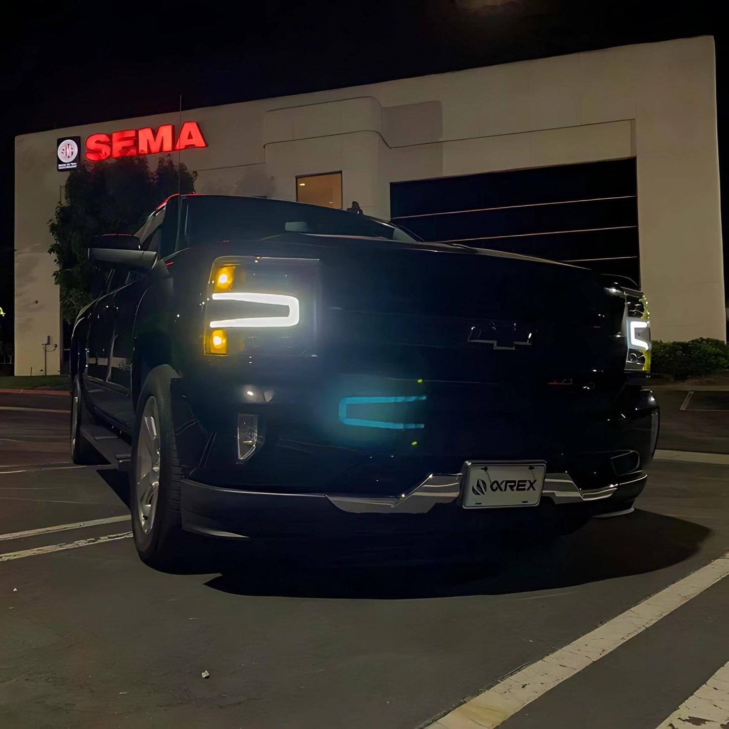 Chevrolet Silverado (2016-2018) Headlights - image 12