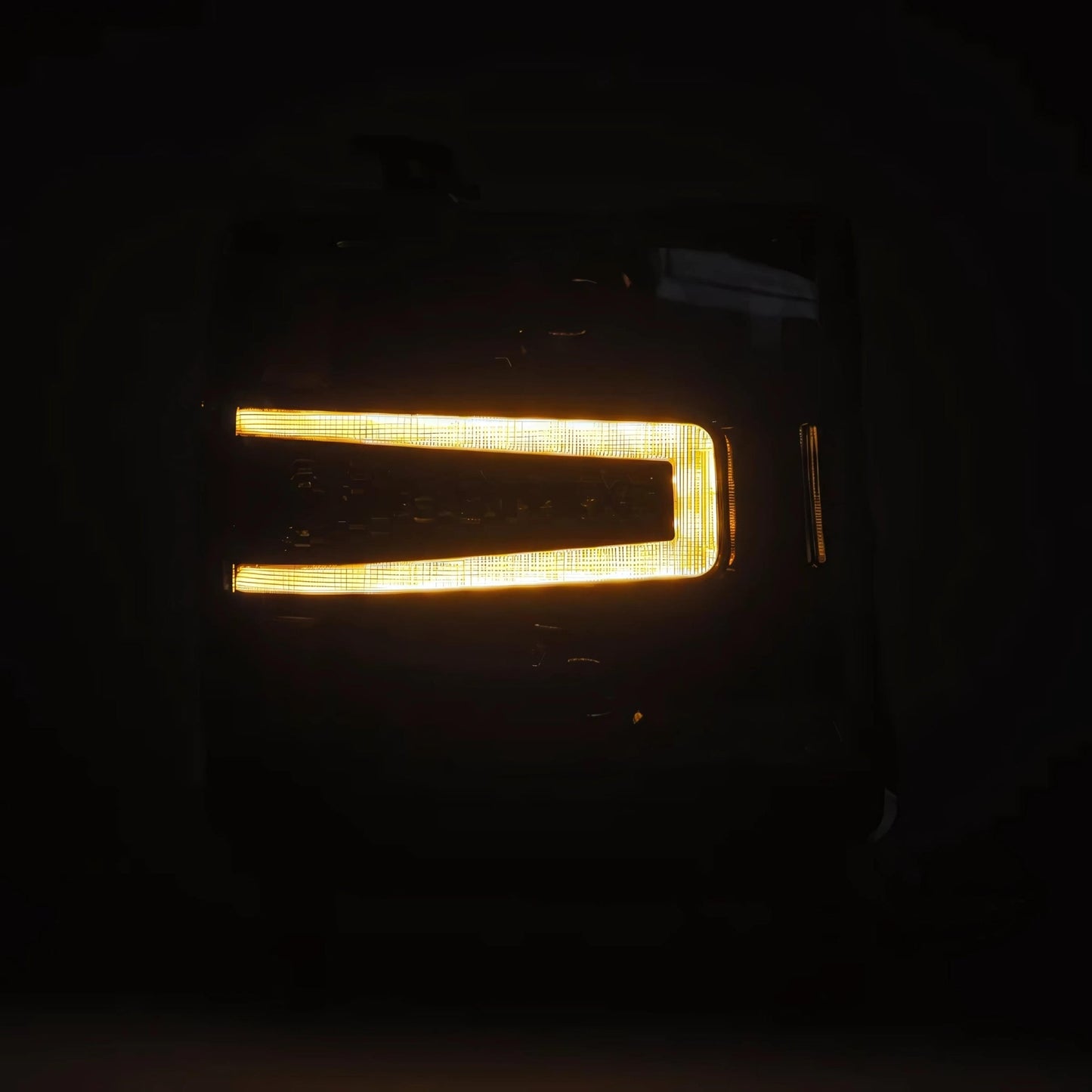 Chevrolet Silverado (2016-2018) Headlights - image 8