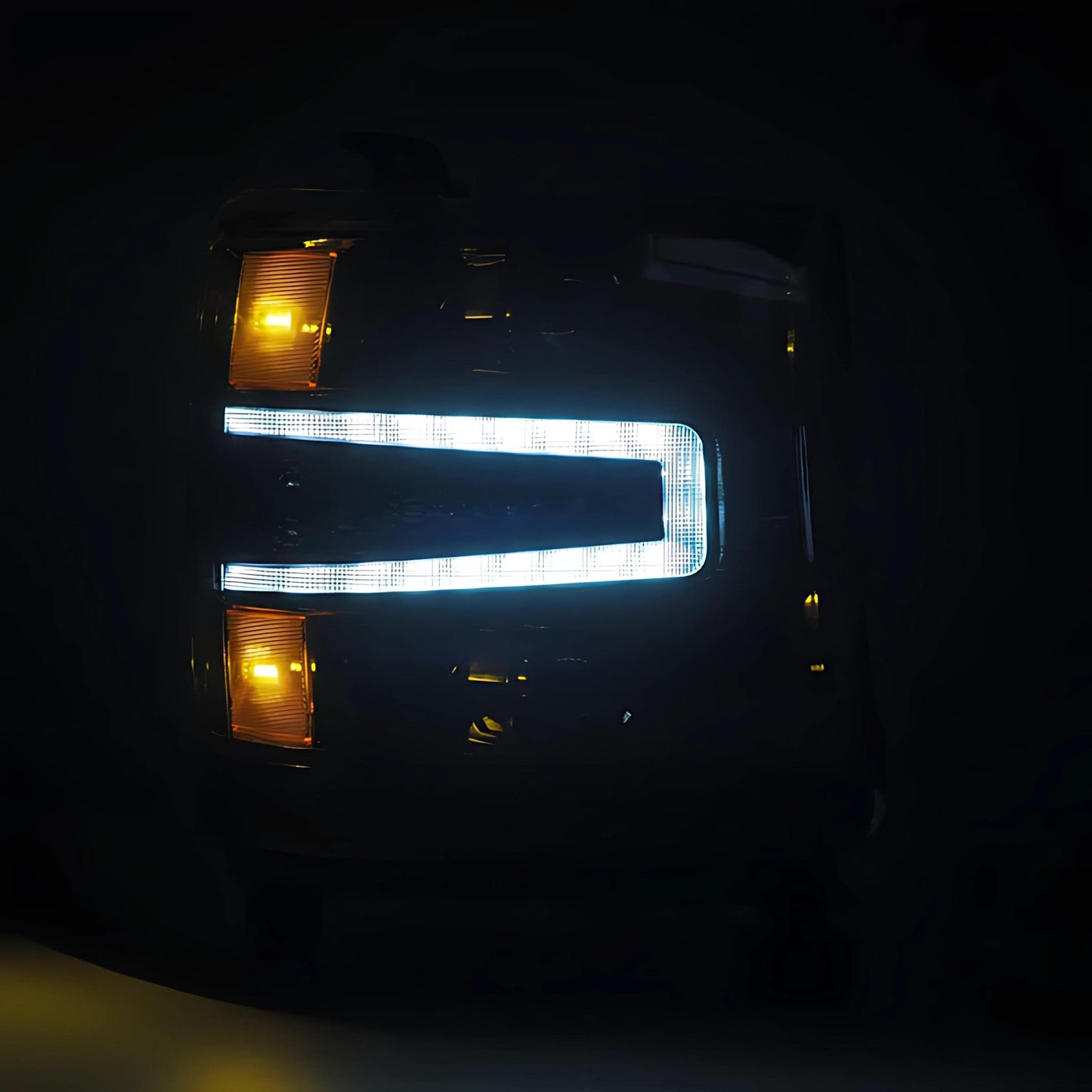 Chevrolet Silverado (2016-2018) Headlights - image 9