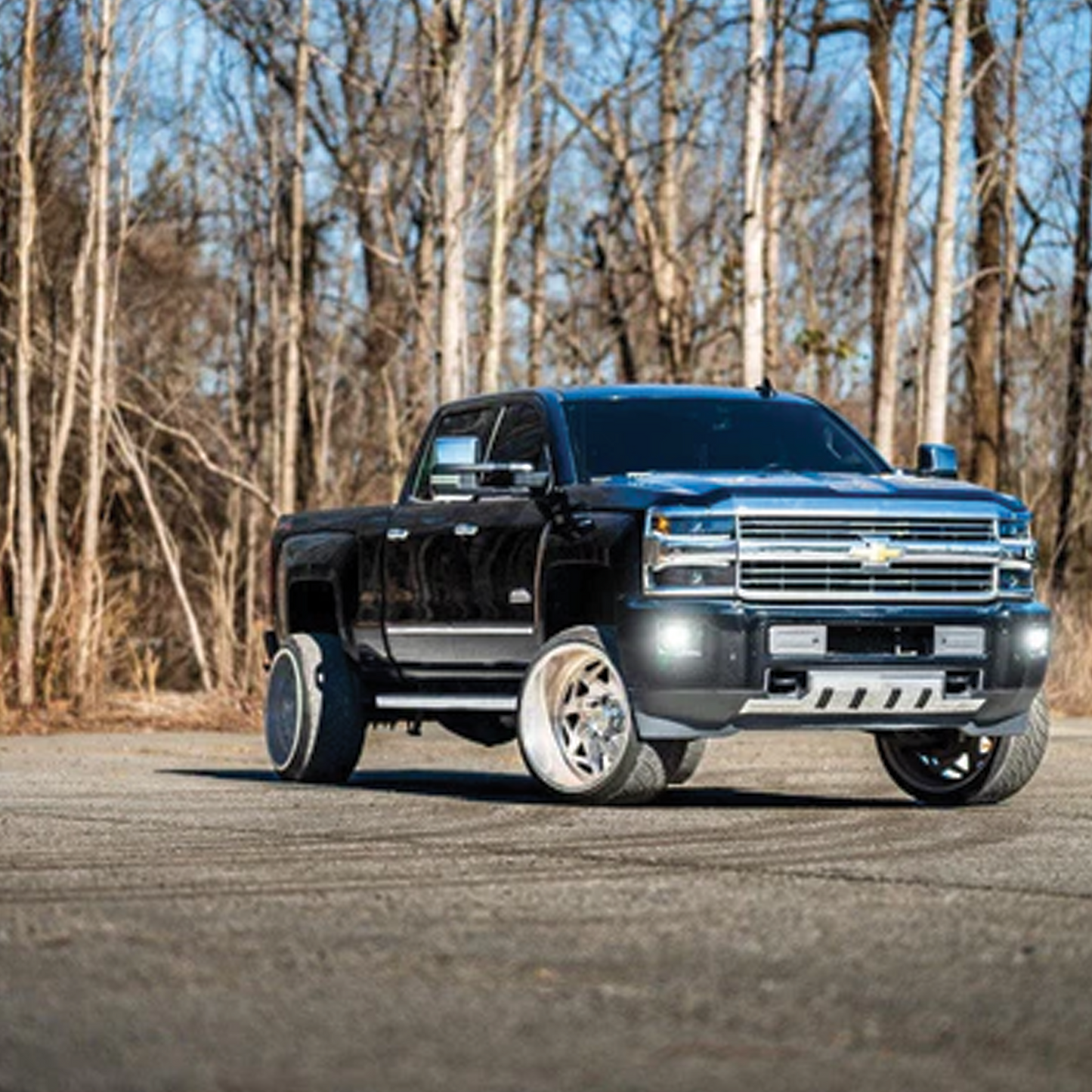 Chevrolet Silverado HD: Headlights (2015 - 2019) - image 13
