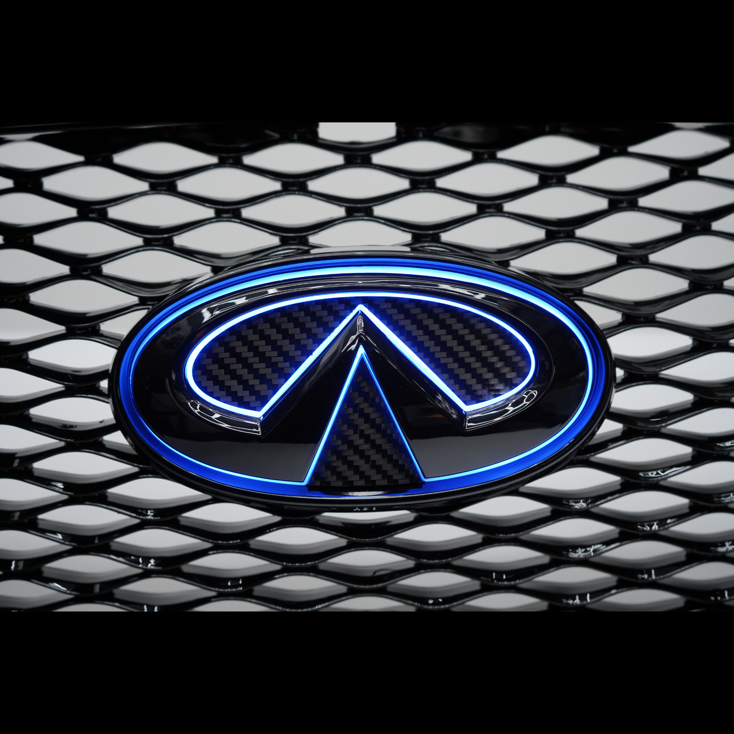 Infiniti Q50 Multicolor Flow LED emblem (2014-2024) - image 3