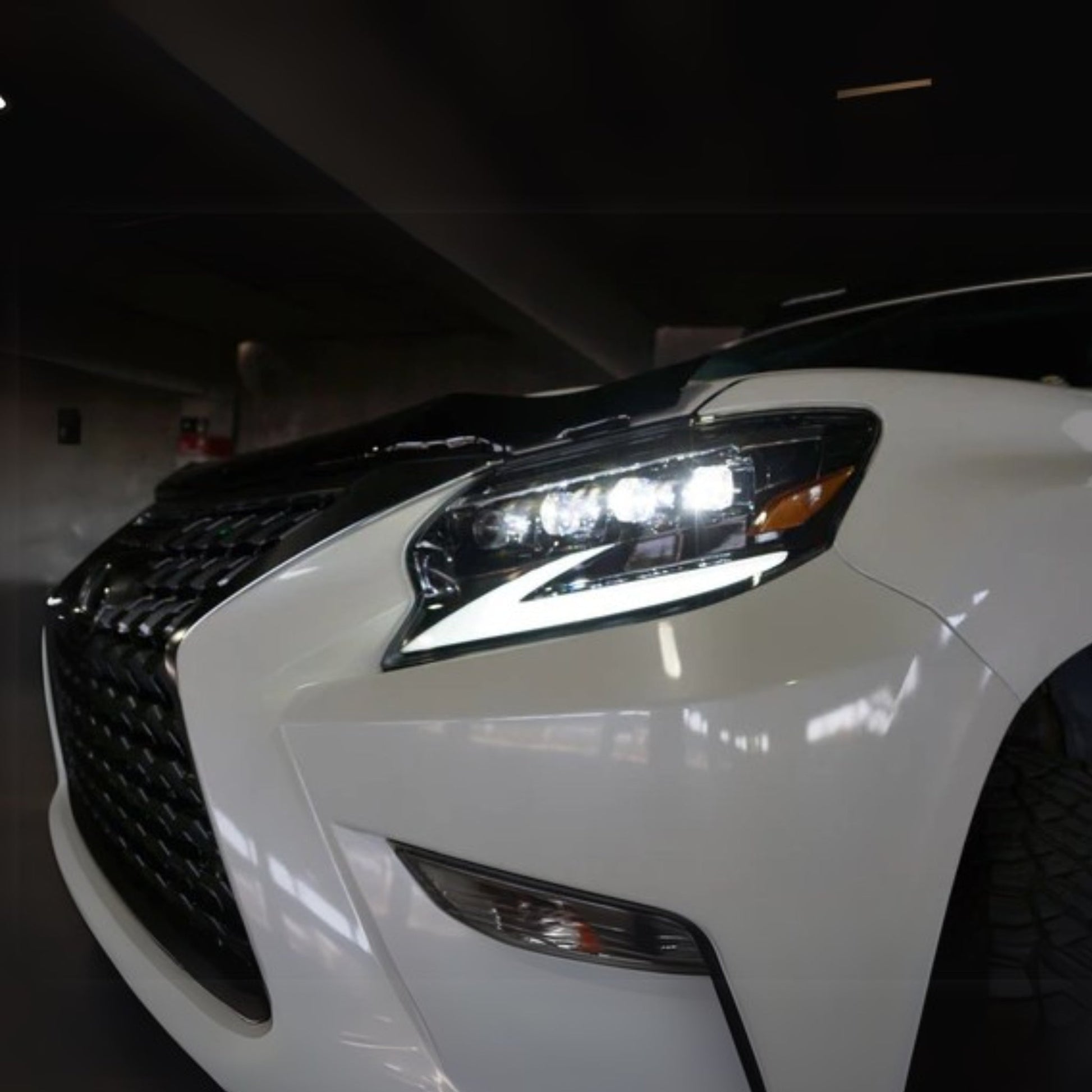 Lexus GX 460 (2014-2023) Headlights - image 6