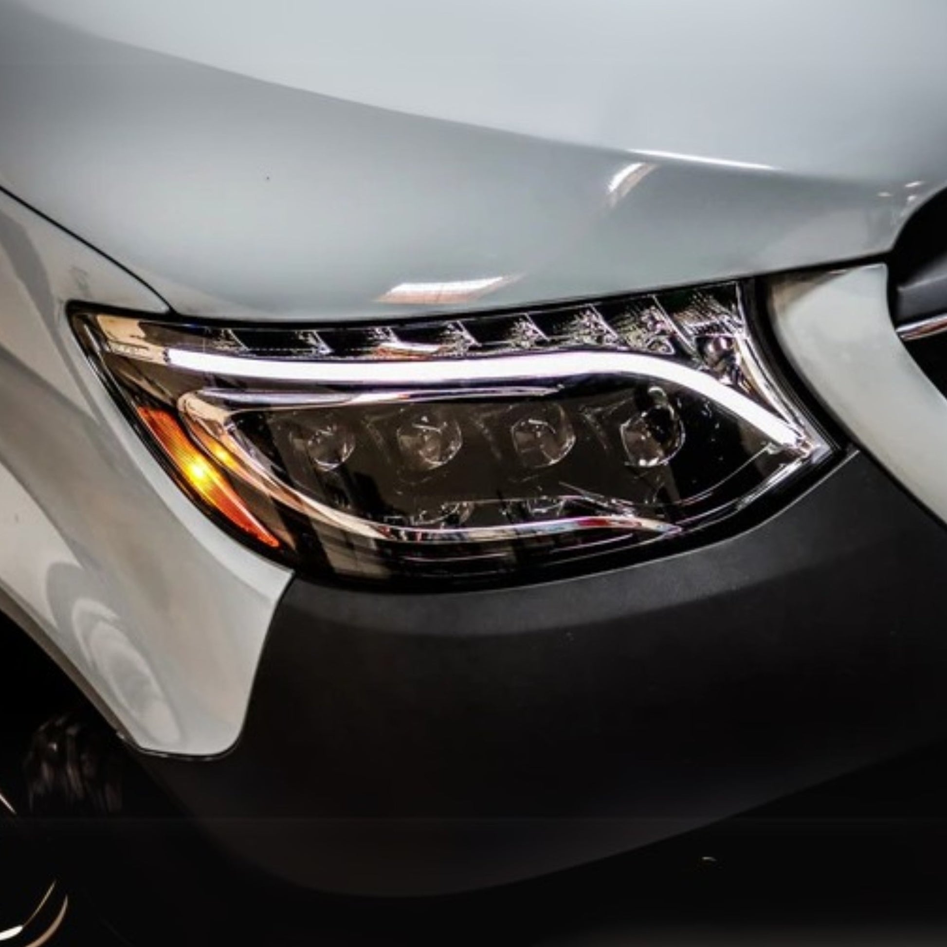 Mercedes-Benz Sprinter (2019-2024) Headlights - image 11