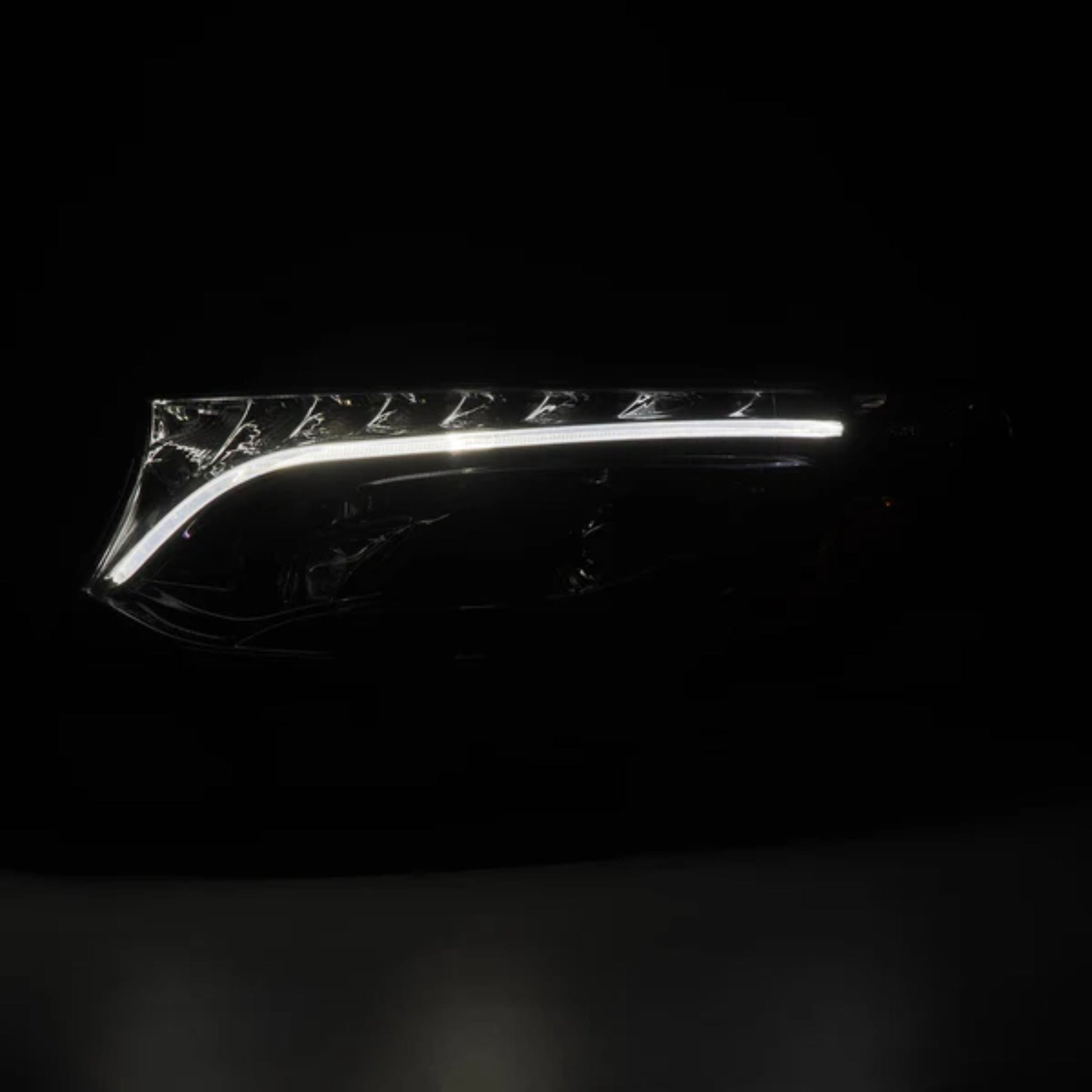 Mercedes-Benz Sprinter (2019-2024) Headlights - image 8