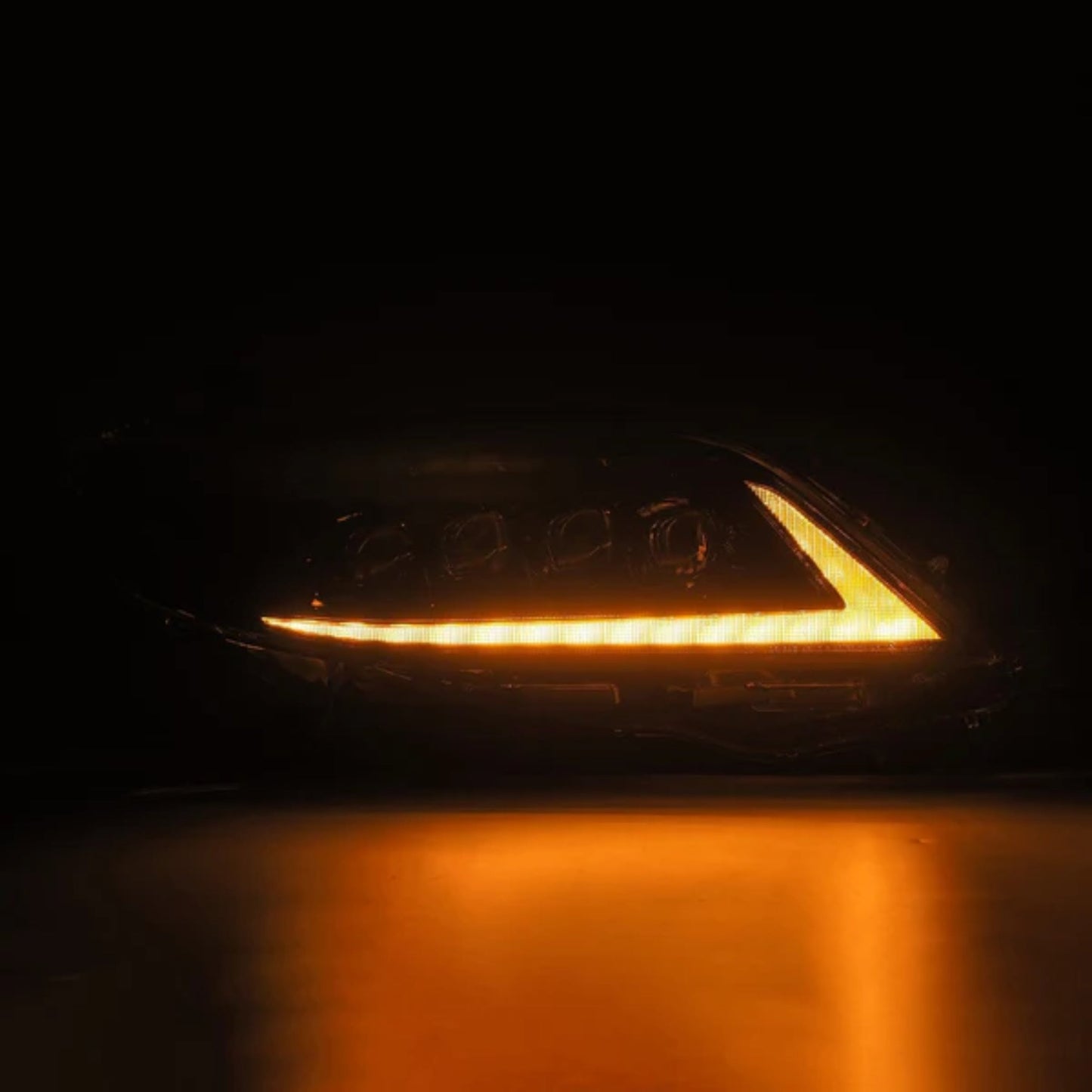 Toyota Sienna Headlights (2011-2020) - image 4